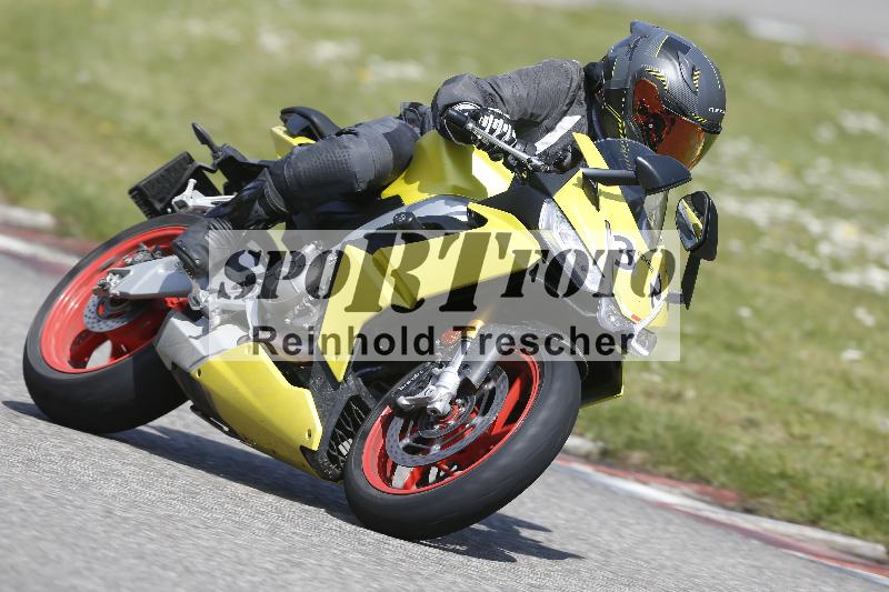 Archiv-2025/09 22.04.2025 Cornu Master School ADR/gruen-vert/32